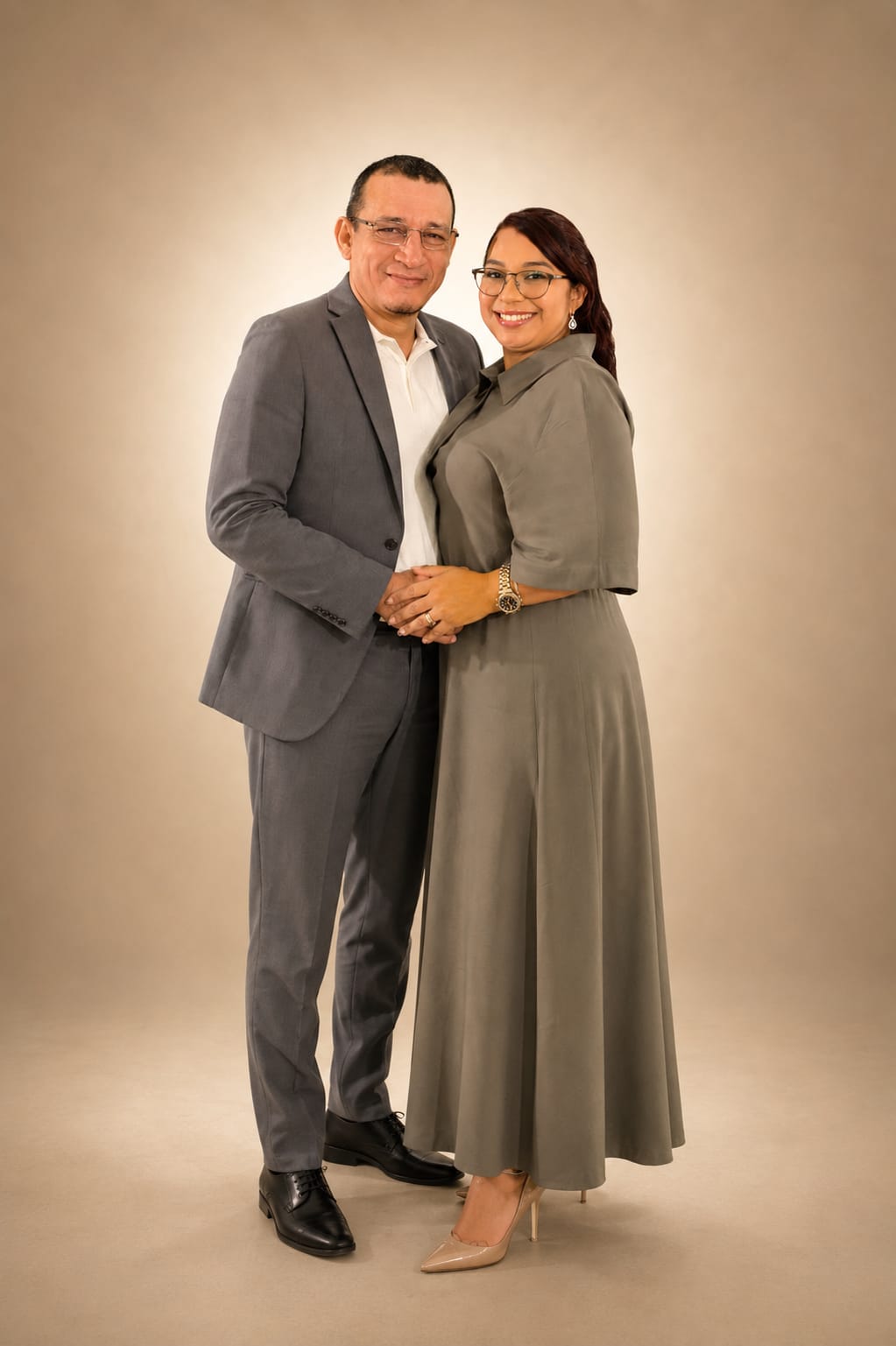 Pastores David Tomalá y Johanna Barzola de Tomalá